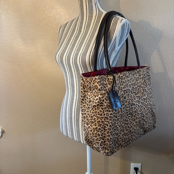 Neiman Marcus Tote Microfiber Suede Tan Brown Leopard Print Brown Handles Red - Picture 6 of 16